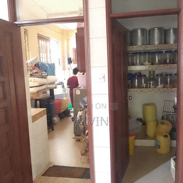 Furnished 4bdrm Apartment in Kizingo for sale - thumbnail 6