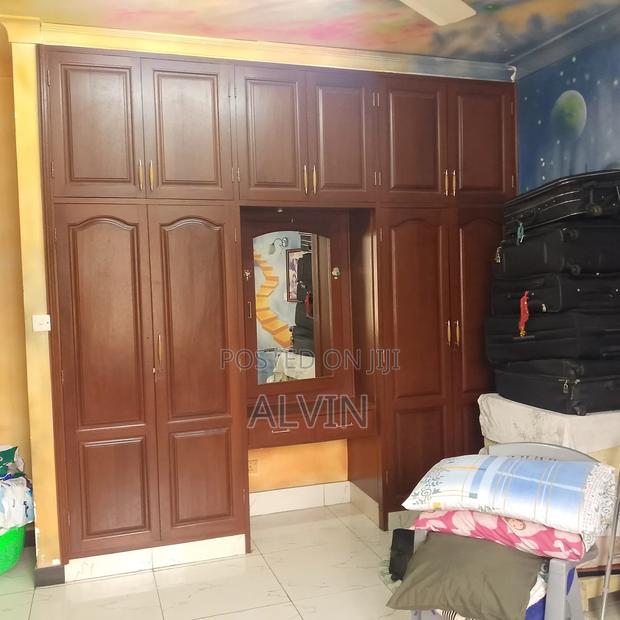 Furnished 4bdrm Apartment in Kizingo for sale - thumbnail 10