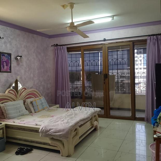 Furnished 4bdrm Apartment in Kizingo for sale - thumbnail 11