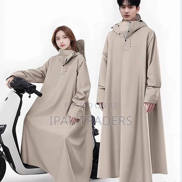 High Quality Adult Raincoat Size : Xl (150 - 180cm)