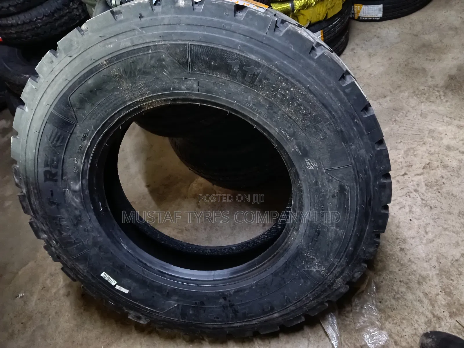 LCH 11r22.5. Diff 18pr
