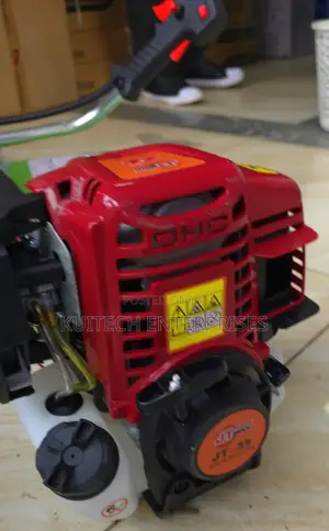 4 Stroke Brush Cutter/ Gasoline Grass Cutter Machine