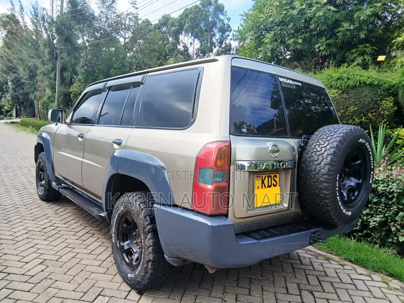 Nissan Patrol 2009 Gold