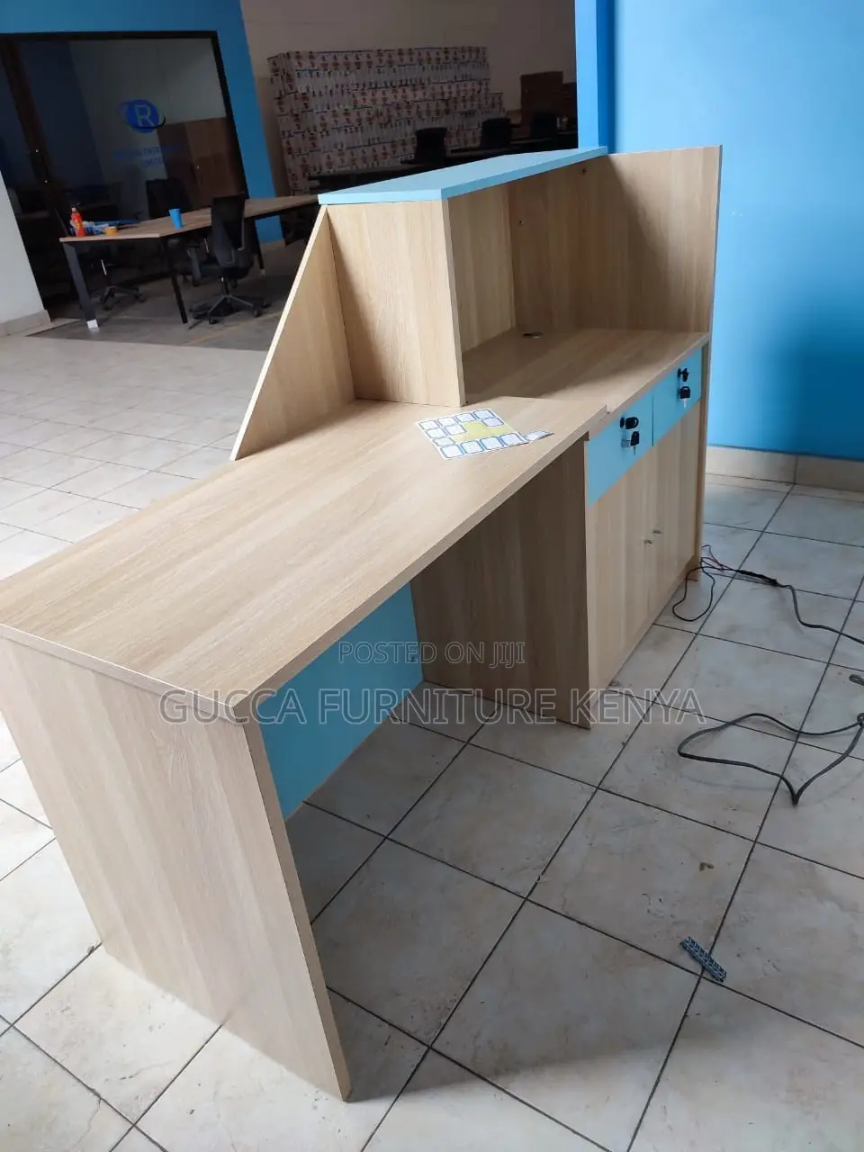 1.8 Meters Customized Front Office Reception Desk
