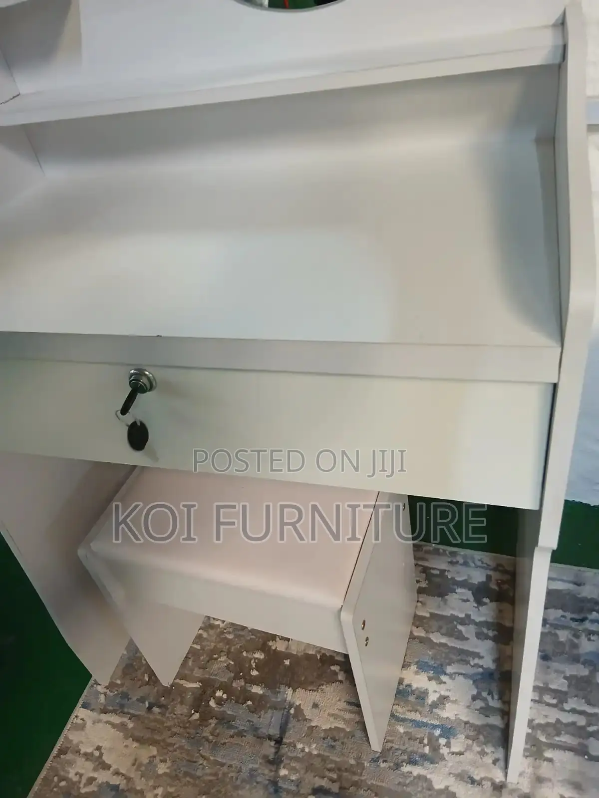 Dressers; White Dressing Vanity Sets