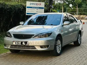 Toyota Camry LE 4dr Sedan (2.4L 4cyl 4A) 2004 Gray