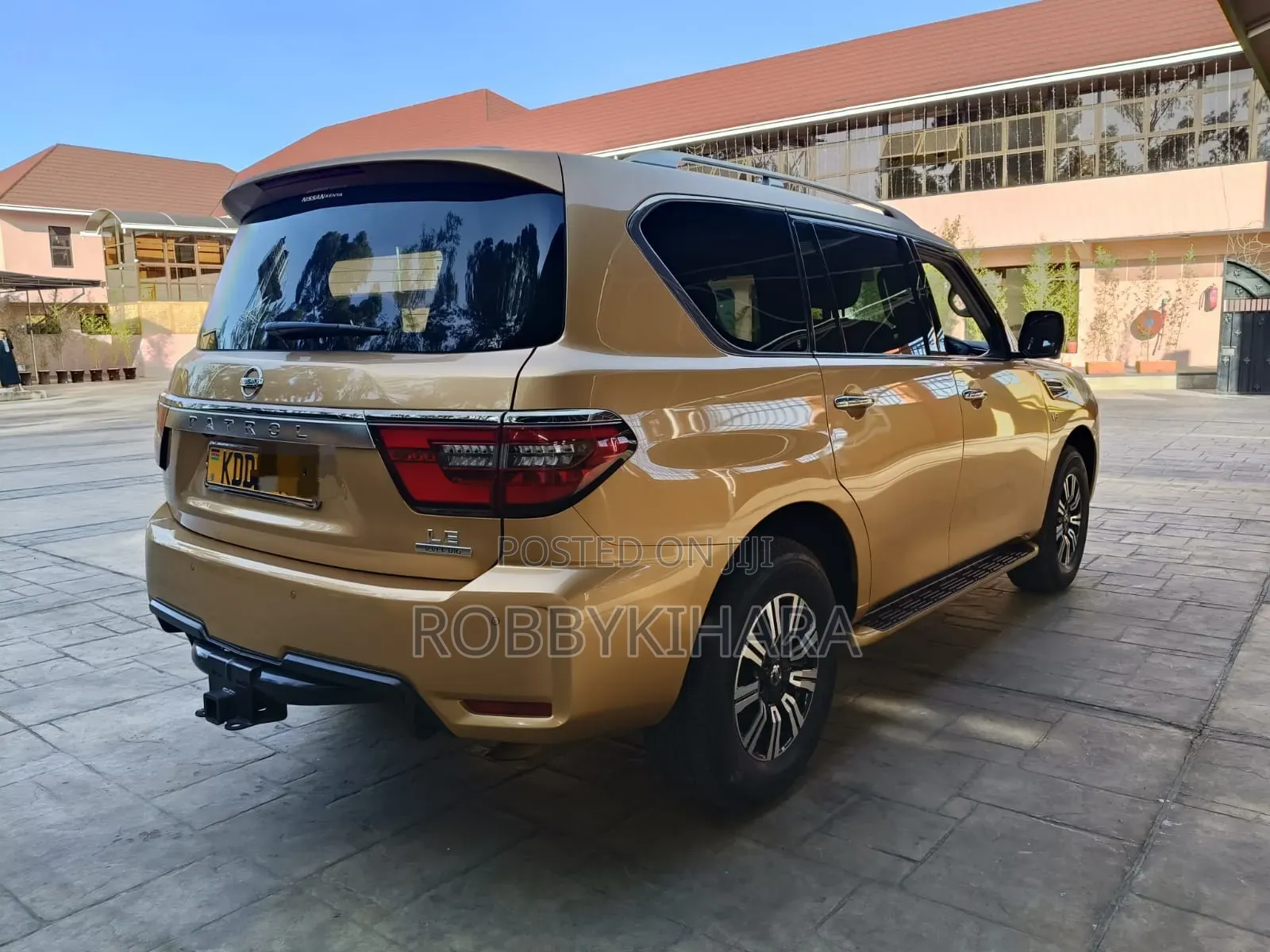 Nissan Patrol 2022 Gold