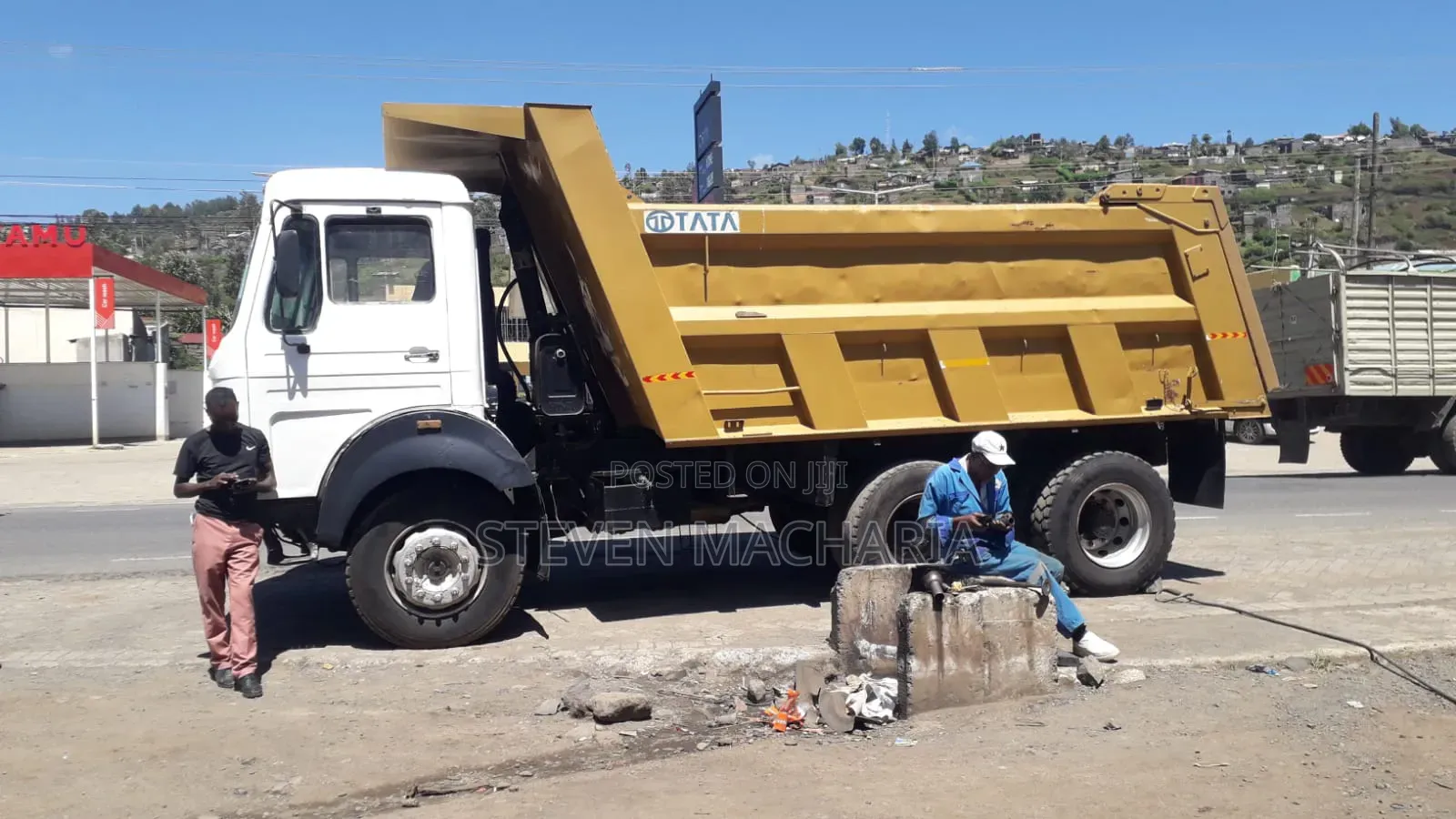 Tata Tipper 2518