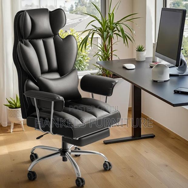 Executive Director Office Chair – Luxury Comfortable Seating - main view