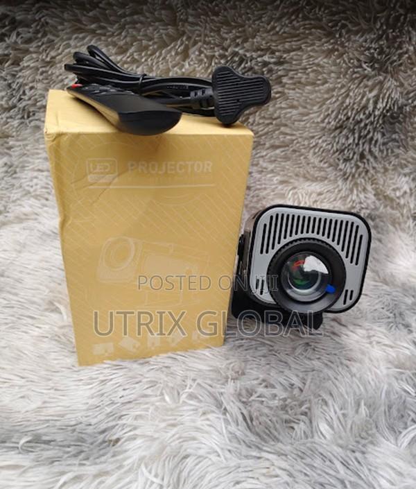 Hy320 Android 13 Smart Projector With Wireless Display - thumbnail 2