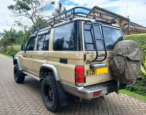 Toyota Land Cruiser 76 Series 2014 Beige