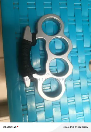 Strong Brass Knuckles - Silver Colour