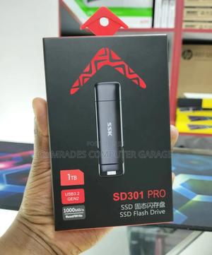 1tb SSD Flash Drive - thumbnail 2