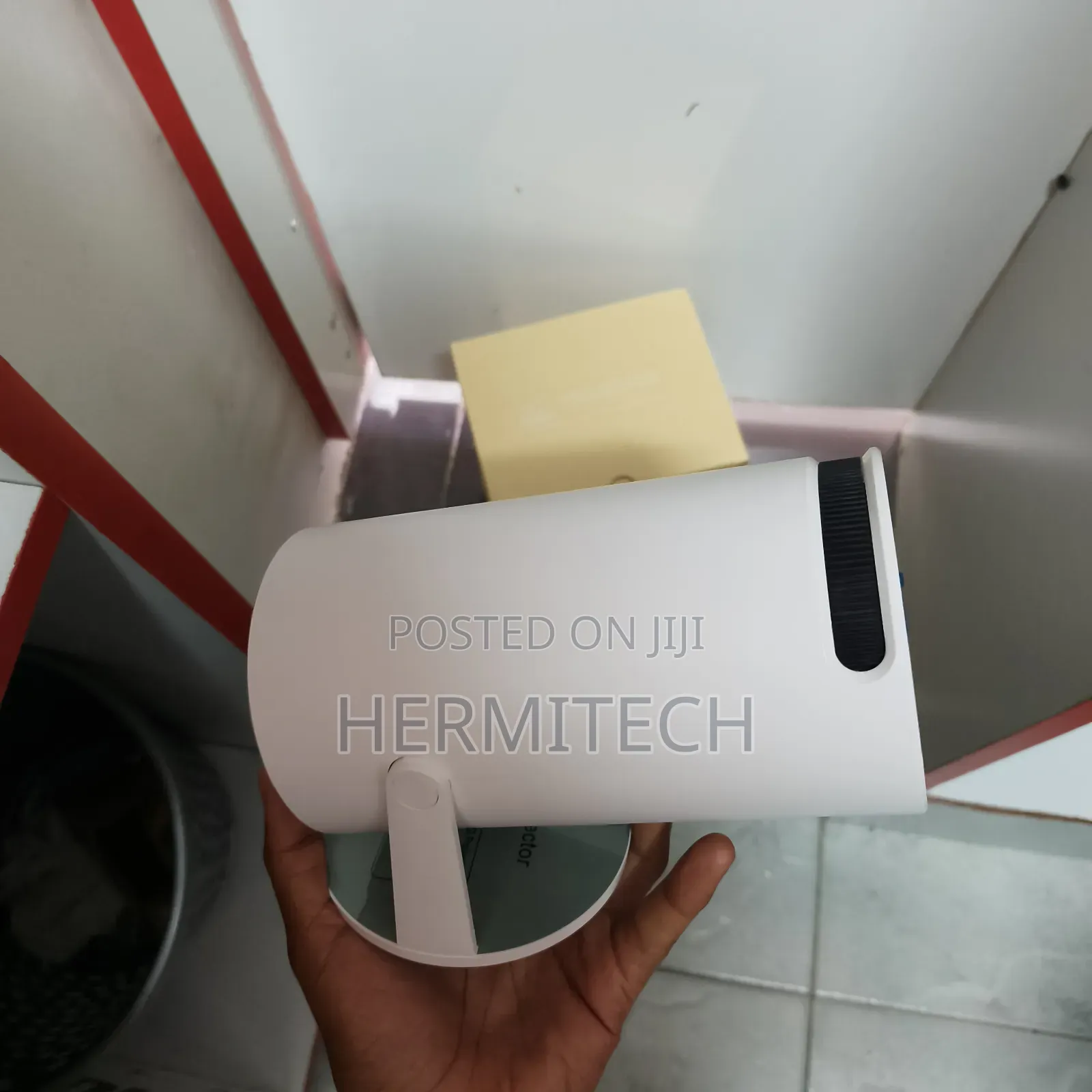 Hy300 Mini Projector Wifi Smart With in-Built Speaker 
