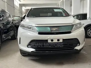 Toyota Harrier 2.5 Hybrid 4WD 2019 White