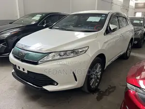 Toyota Harrier 2.5 Hybrid 4WD 2019 White