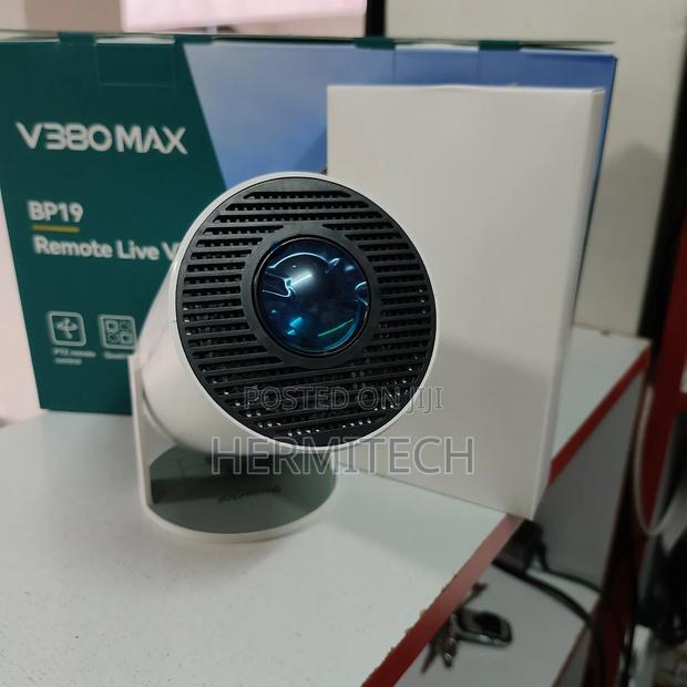 Restocked Hy300 Mini Projector Wifi Smart Display Size 130 Inches - thumbnail 2