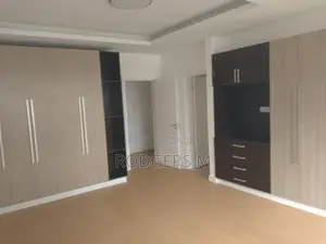 3bdrm Apartment in Valley Arcade for rent