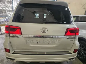 Toyota Land Cruiser 2021 Pearl