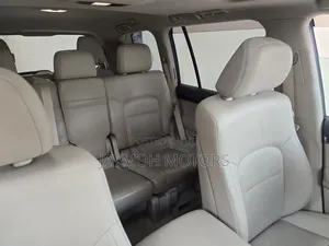Toyota Land Cruiser 2021 Pearl