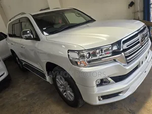 Toyota Land Cruiser 2021 Pearl