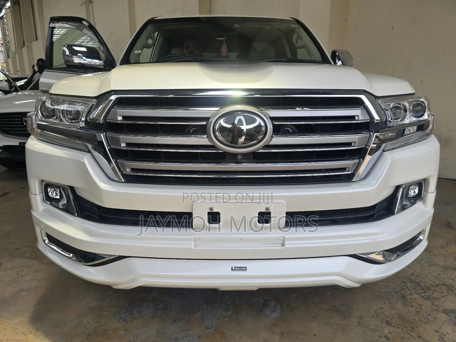 Toyota Land Cruiser 2021 Pearl