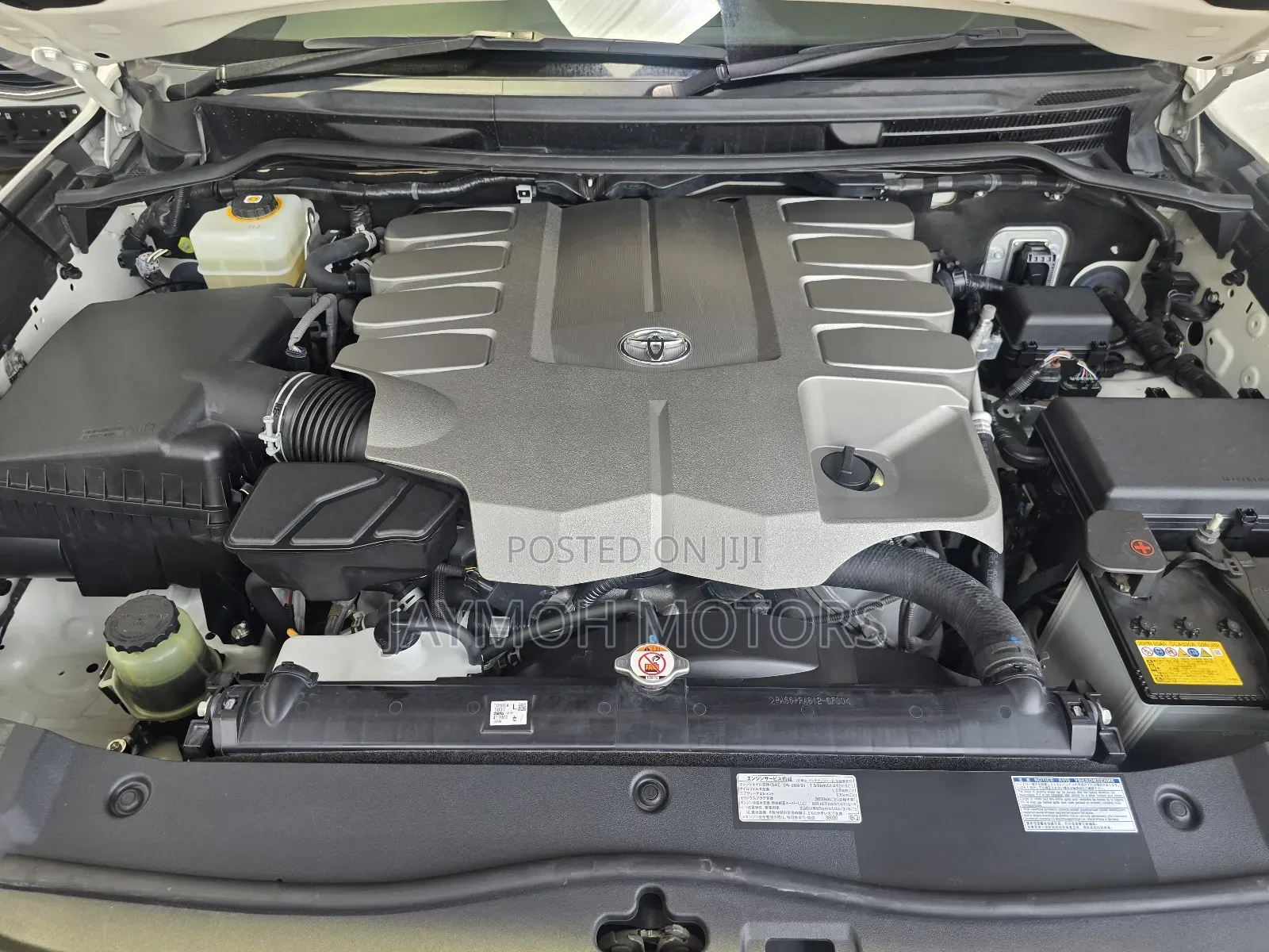 Toyota Land Cruiser 2021 Pearl