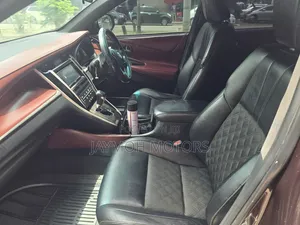 Toyota Harrier 2015 Maroon