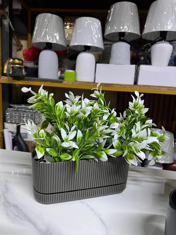 1.5l Pera Rectangle Planter Pot - main view