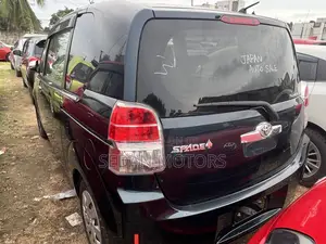 Toyota Spade 2019 Matt Black