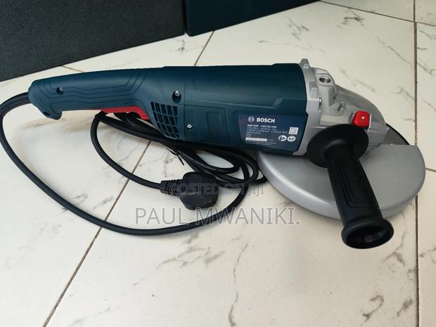 Bosch 9 " Angle Grinder - thumbnail 3