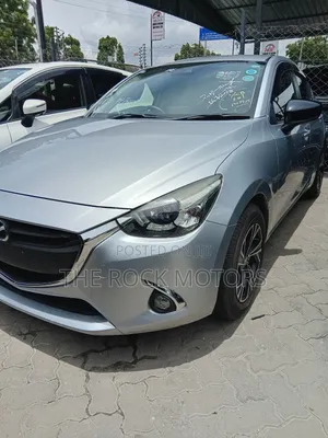 Mazda Demio 2018 Silver