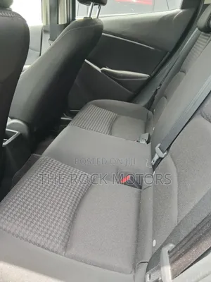 Mazda Demio 2018 Silver