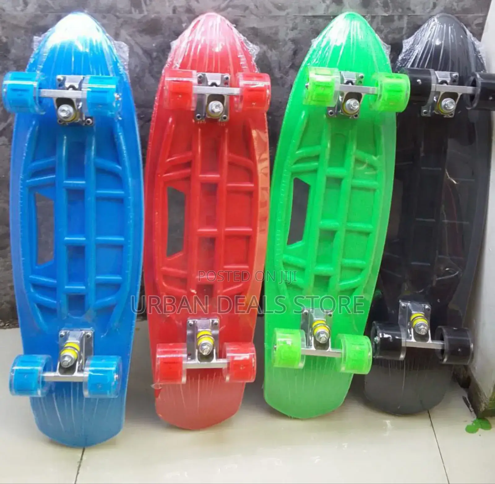 Graphic Fish Shape Skate Board Rubber Wheels Wheels With Lights Long