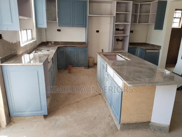 Kenyan Yellow Granite - thumbnail 4