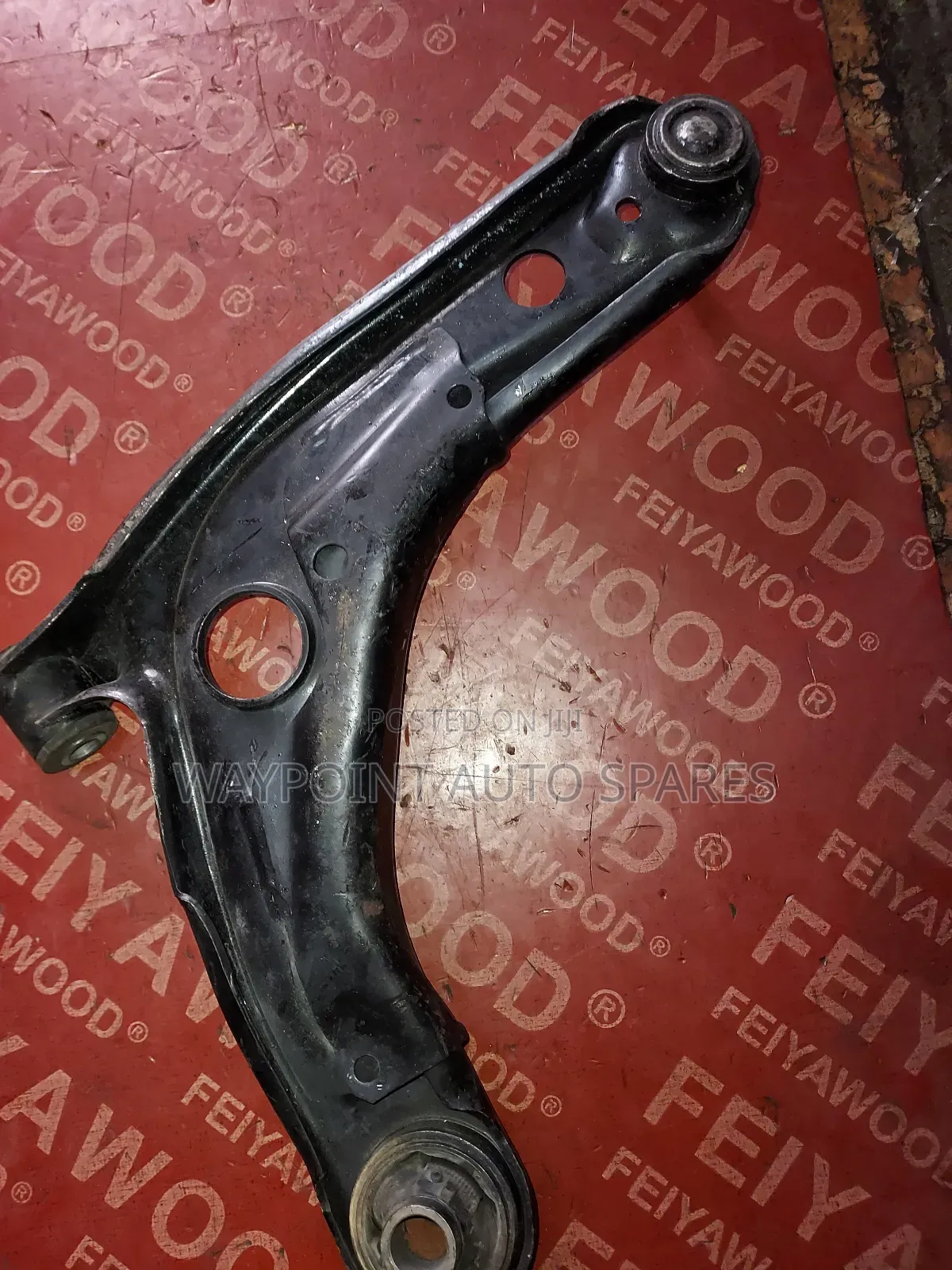 Control Arms Toyota Spade