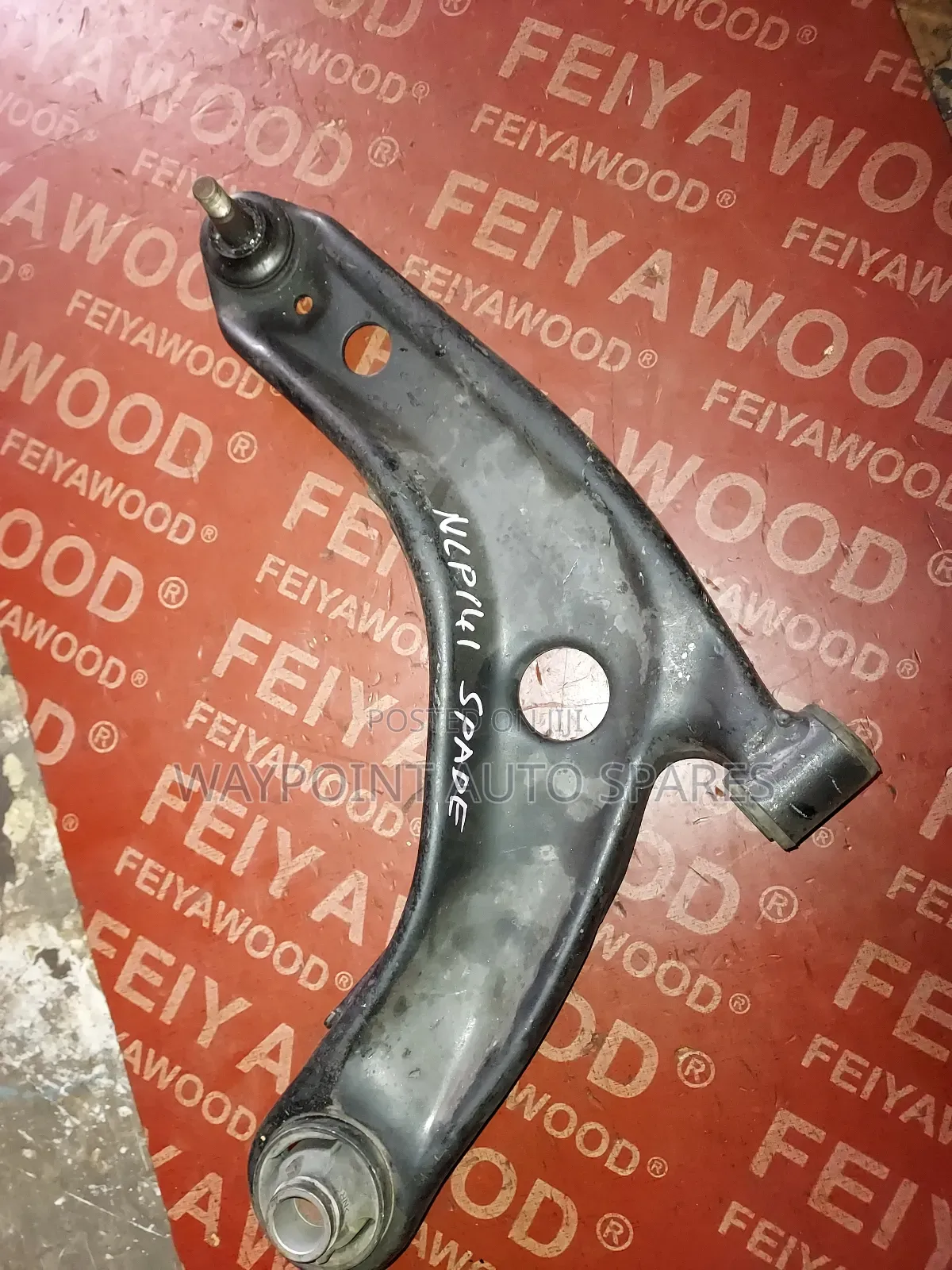 Control Arms Toyota Spade