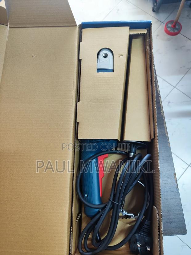 Bosch 9" Grinder / 9" Angle Grinder - thumbnail 5