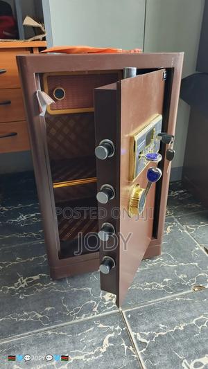 Digital Security Safe Box - thumbnail 2