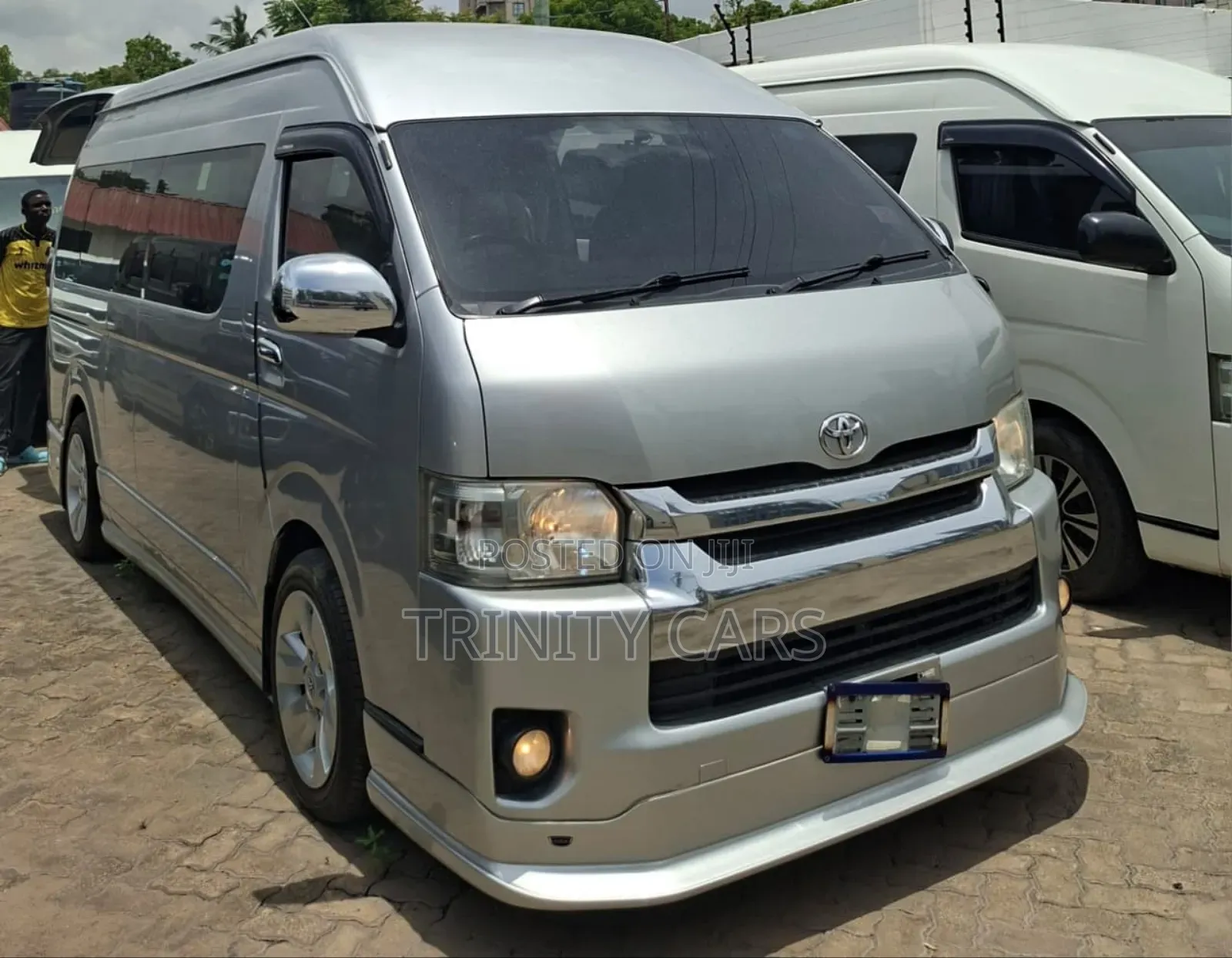 Toyota HiAce 2019 White