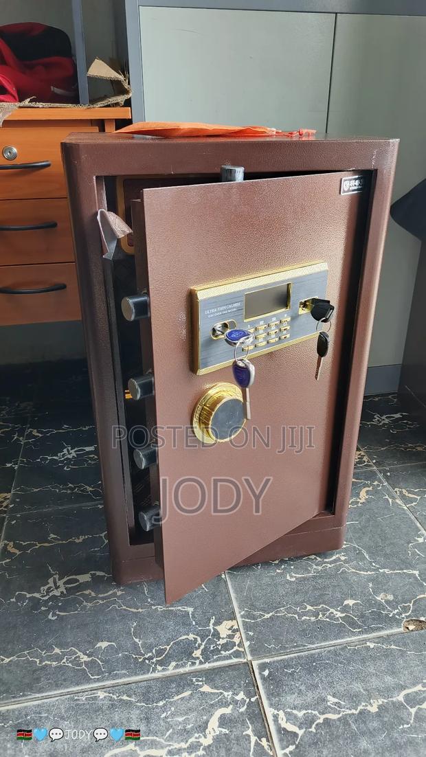 Digital Security Safe Box - main view