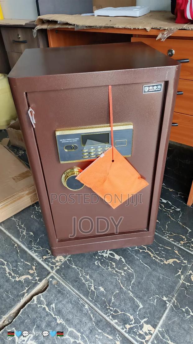 Digital Security Safe Box - main view