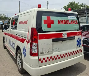 Toyota HiAce 2021 White