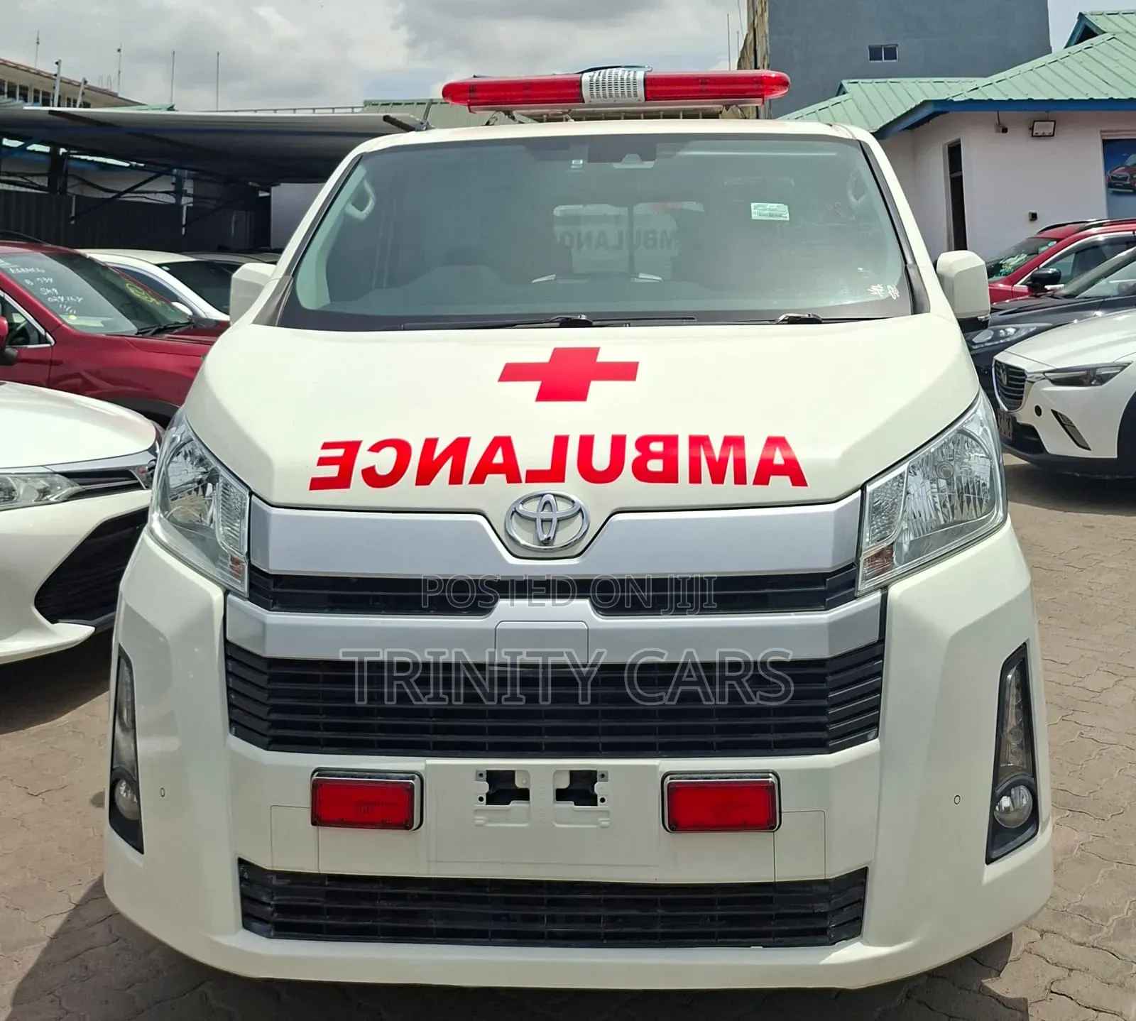 Toyota HiAce 2021 White
