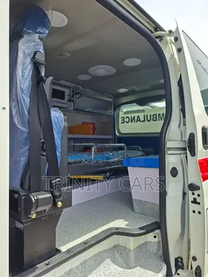 Toyota HiAce 2021 White