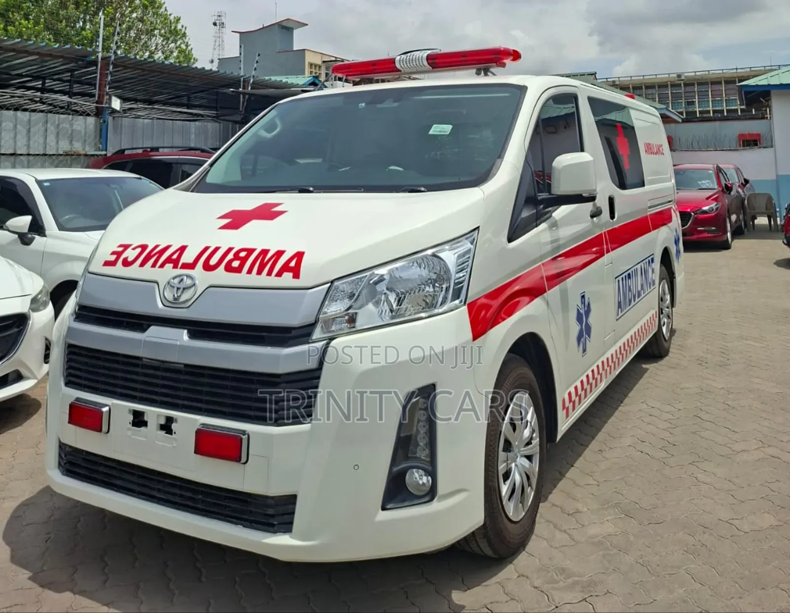 Toyota HiAce 2021 White