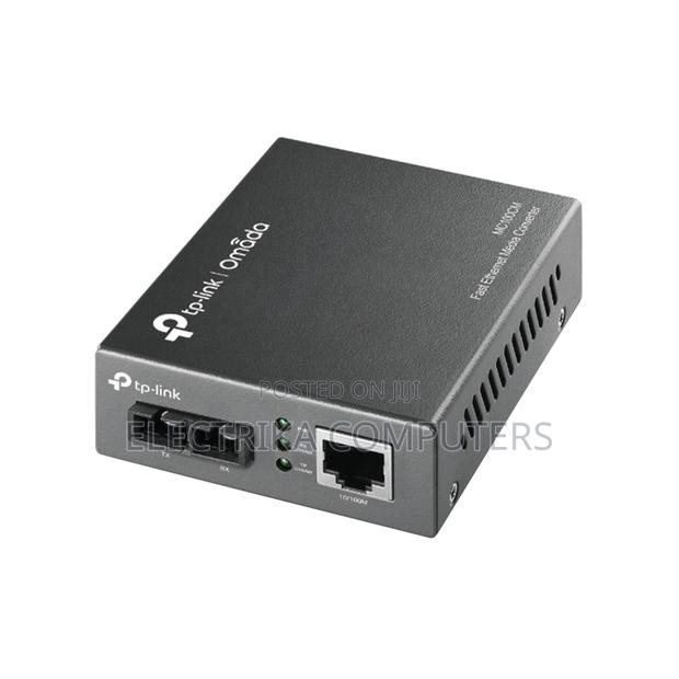Mc100cm
10/100mbps Multi-Mode Media Converter