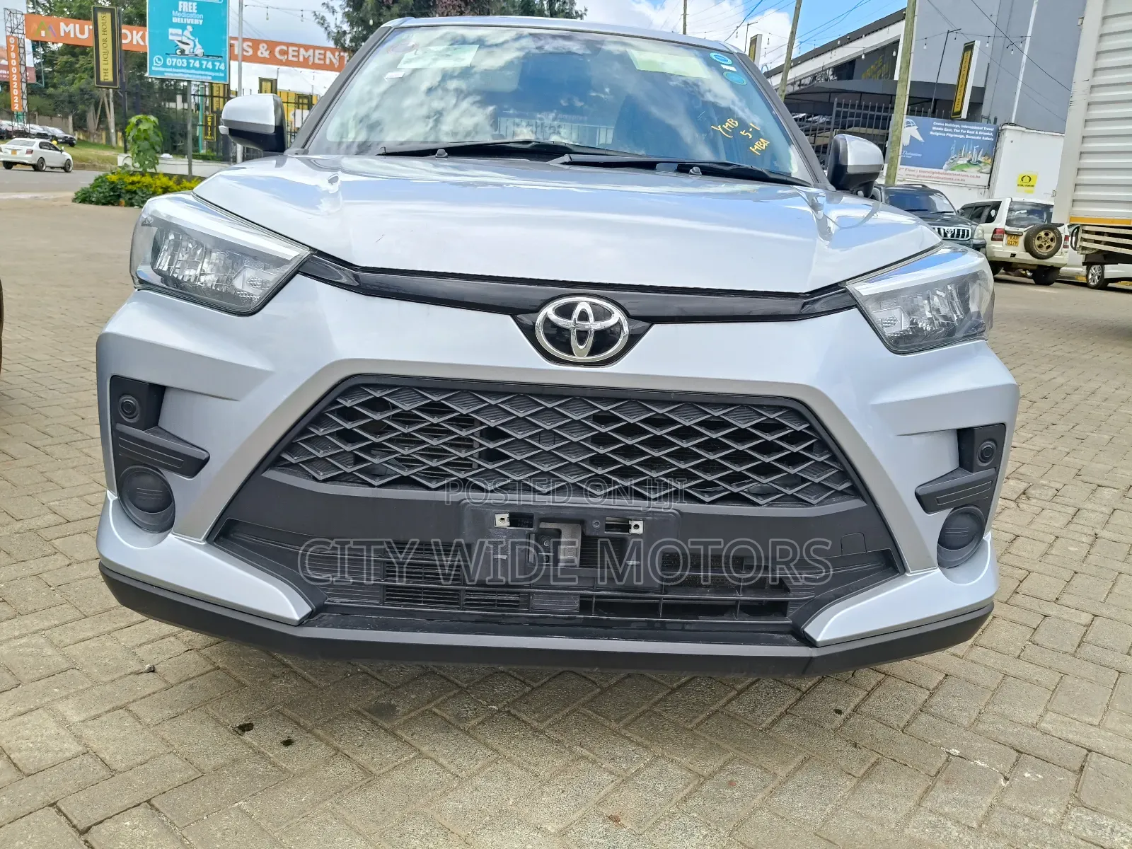 Toyota Raize 1.0 AWD 2019 Silver