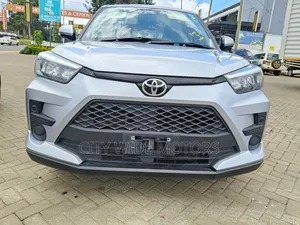 Toyota Raize 1.0 AWD 2019 Silver