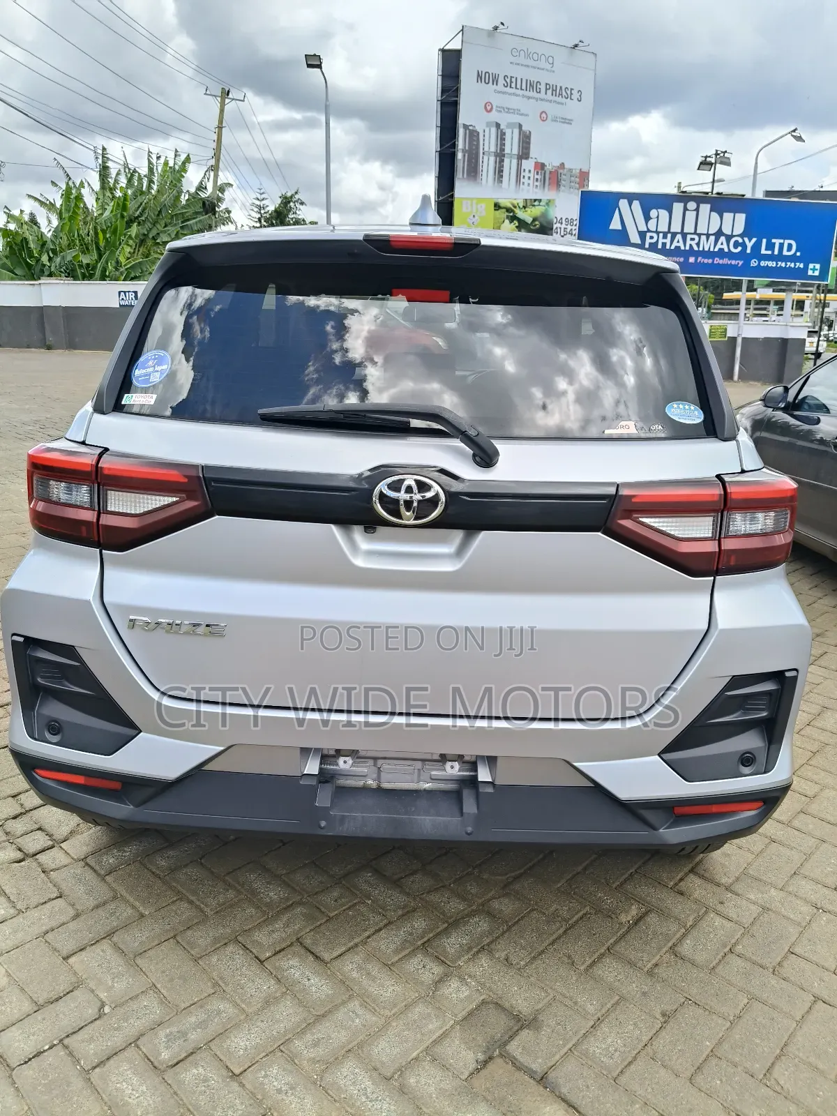 Toyota Raize 1.0 AWD 2019 Silver